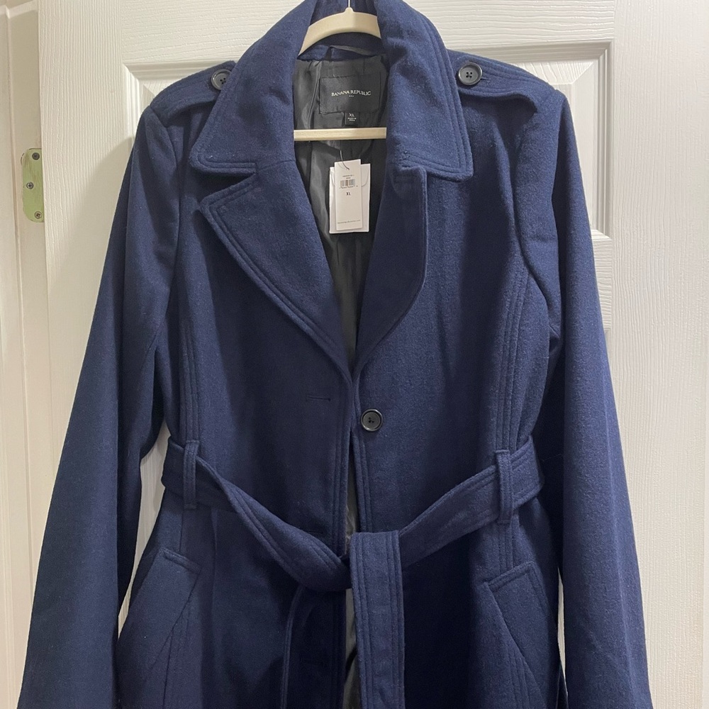 Banana Republic Wool Trench Coat
-Indigo/Navy Blue w/belt
-X-Large
-Brand New